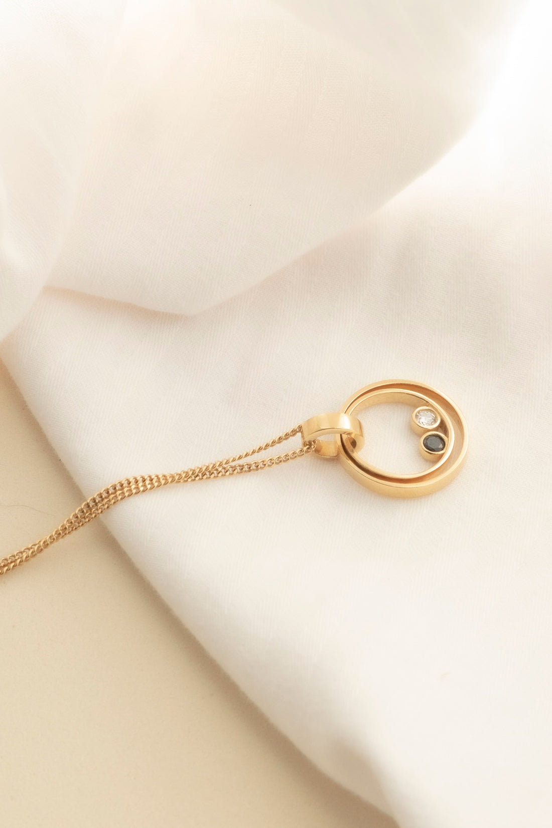 DUALITY NECKLACE